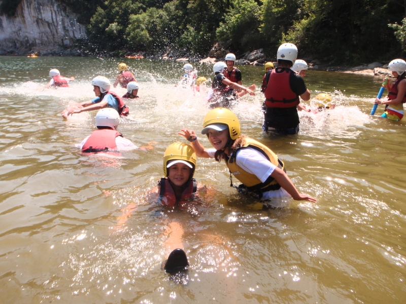 Village Camps International Summer Camp Ard&egrave;che, France 2019-07-26 https://www.villagecamps.com/journals_admin/images/69-35-Swim time!.jpg